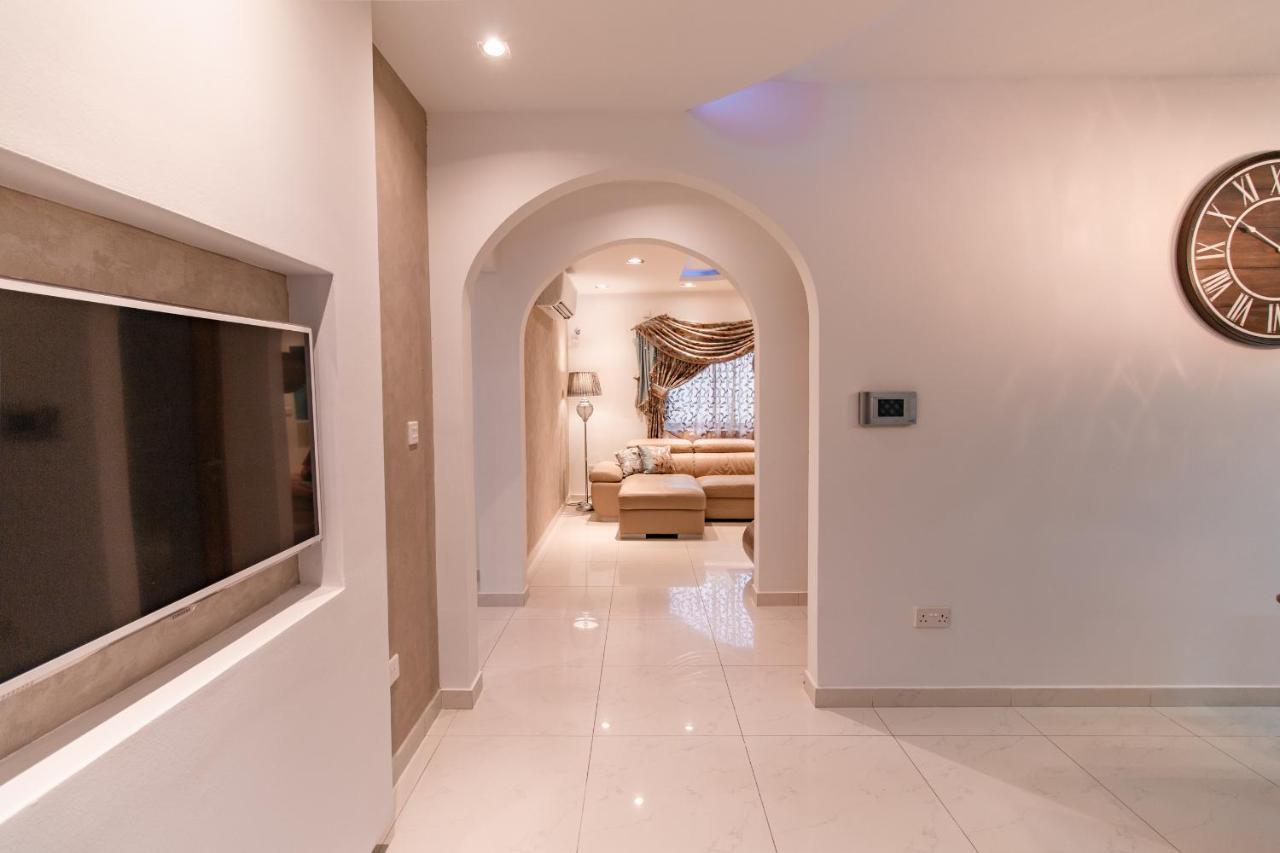 Stylish Corner Maisonette - Sunflower Birkirkara Eksteriør billede